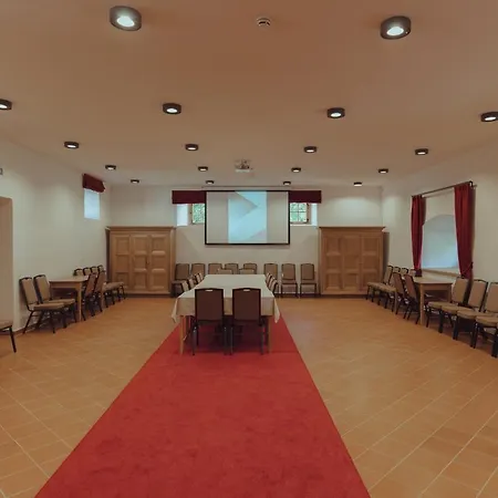 Brigaderos Brigadir Hotel Borsa