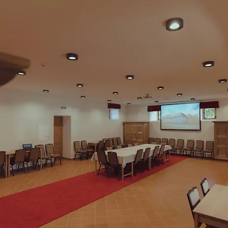 Hotel Brigaderos Brigadir Borsa