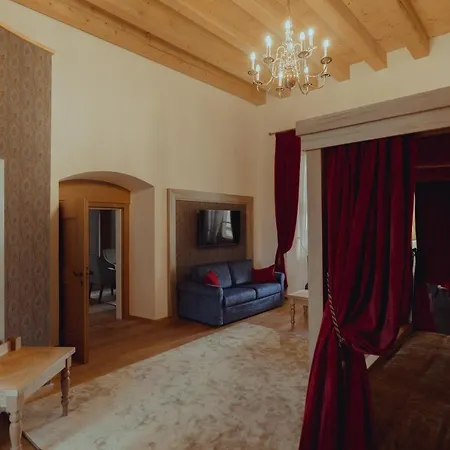 Brigaderos Brigadir מלון Borsa