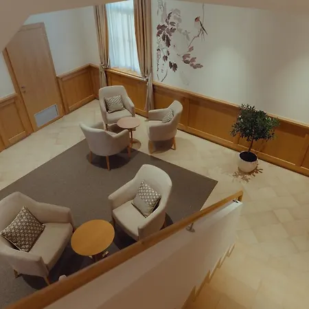 Brigaderos Brigadir Borsa