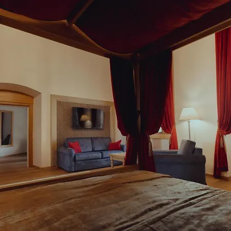 Brigaderos Brigadir 3* Borsa